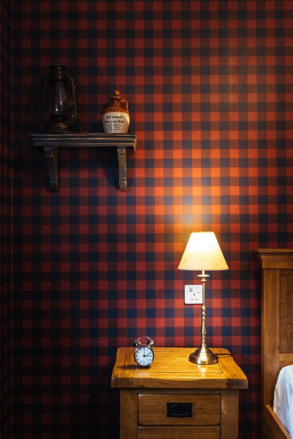The Cluanie Inn Glenmoriston Екстериор снимка
