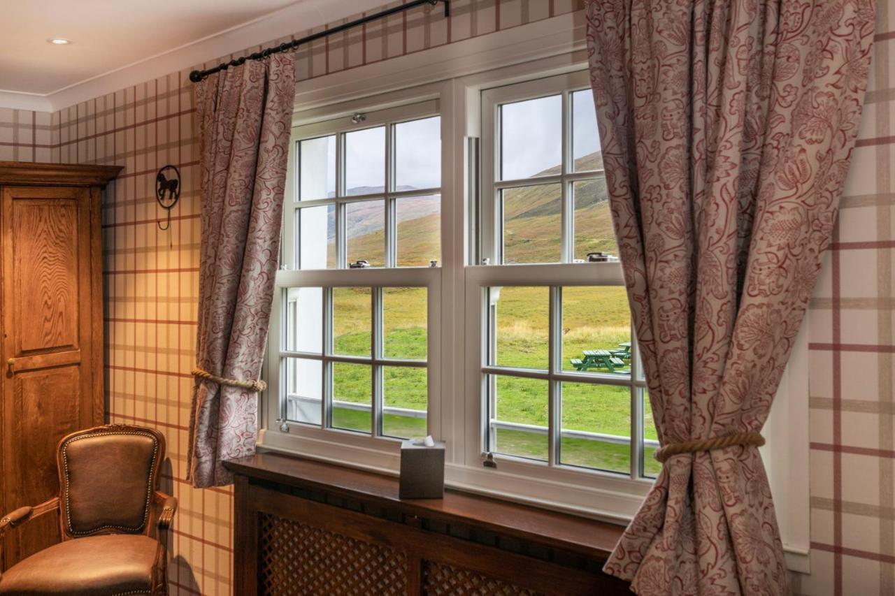 The Cluanie Inn Glenmoriston Екстериор снимка