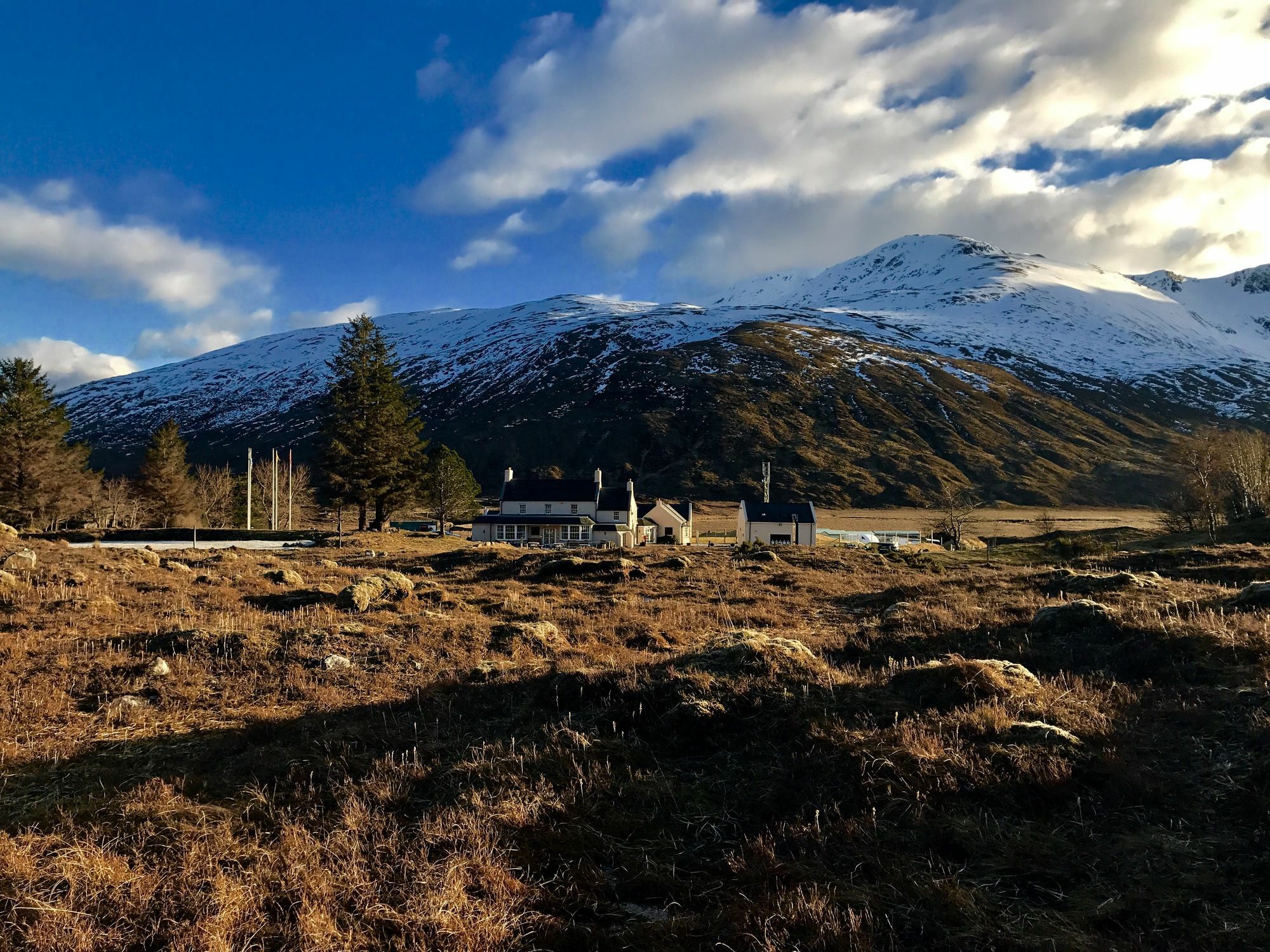 The Cluanie Inn Glenmoriston Екстериор снимка