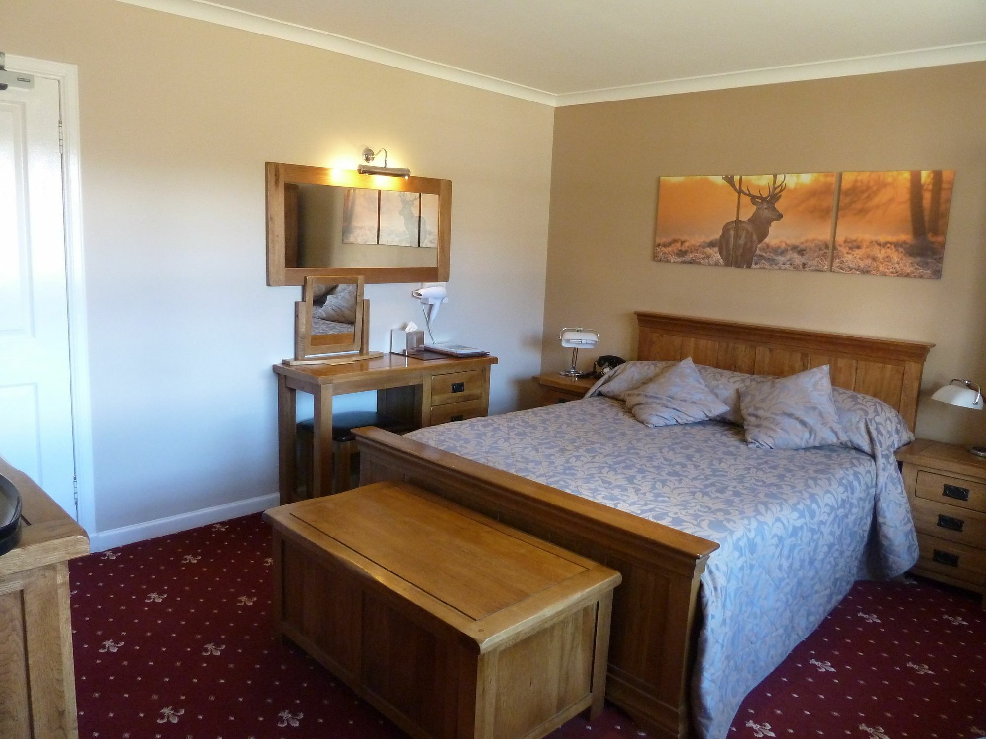 The Cluanie Inn Glenmoriston Екстериор снимка