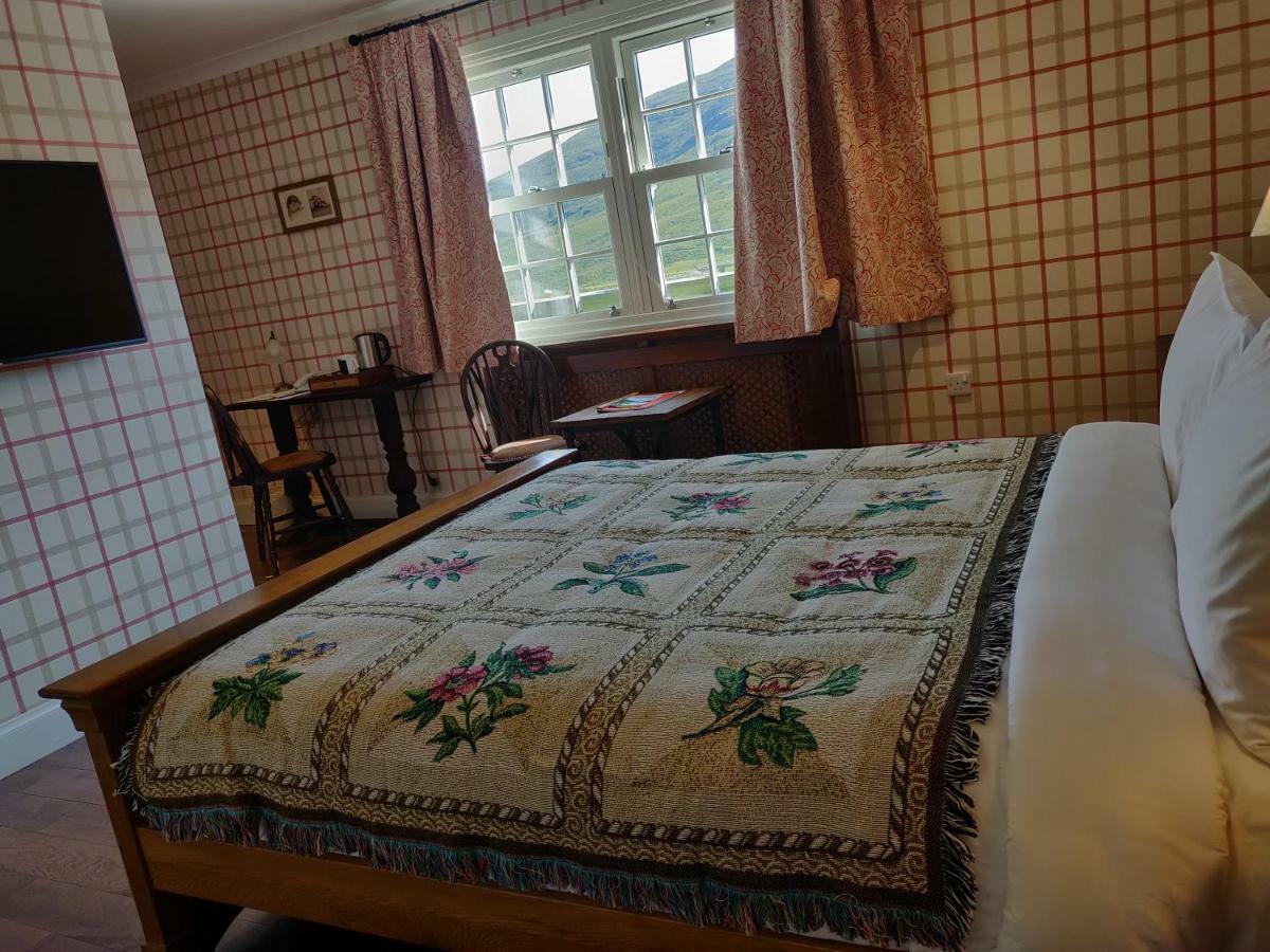 The Cluanie Inn Glenmoriston Екстериор снимка